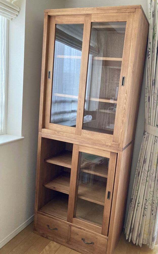 食器棚ハイタイプガラス引き戸無垢家具真鍮取っ手