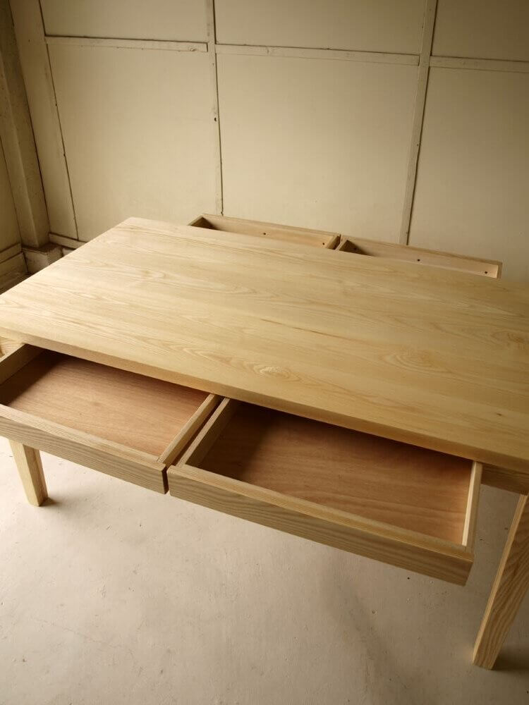 画像 ダイニングテーブル無垢材引き出し付脚テーパード
