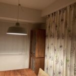 食器棚無垢材真鍮取っ手引き戸