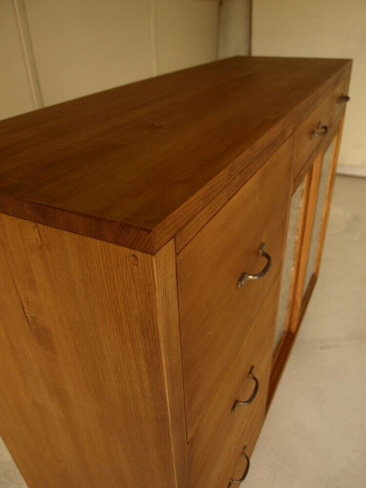 サイドボードキッチンボード横120cmアンティークガラス真鍮取っ手引き戸